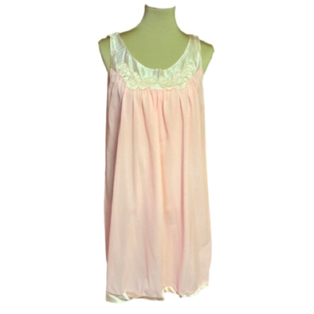 Vintage 60s pink embroidered night gown